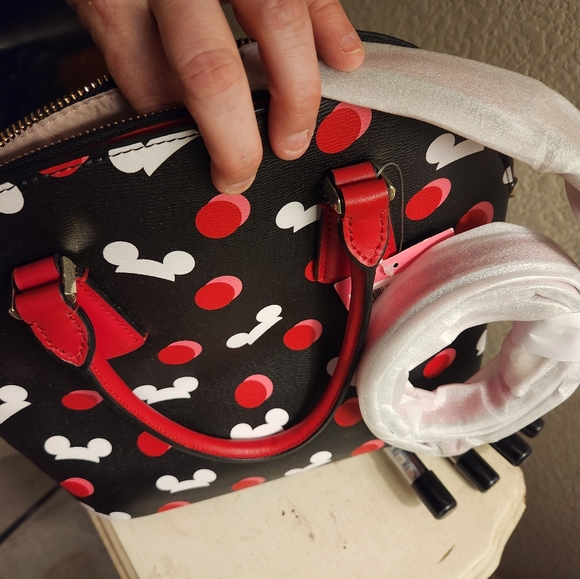 Disney Kate Spade Bag - Mickey Mouse Ear Hat Satchel including Disney bag hanger - Picture 4 of 8